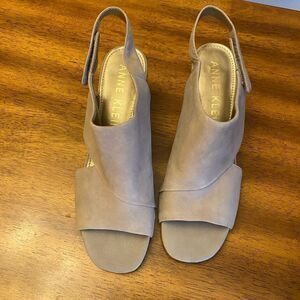 Women’s Anne Klein open toe heeled shoes, NWT